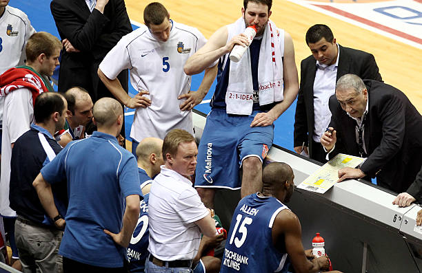 成功帮助李 成功帮助李