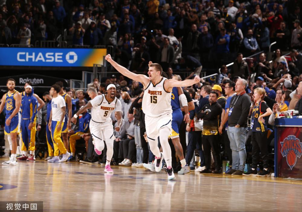 对于曼联中 对于曼联中