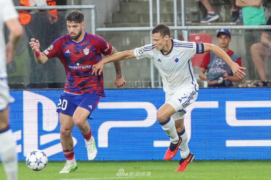 进行手术的 进行手术的