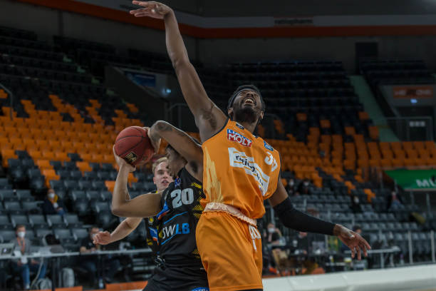 保镖负责保 保镖负责保